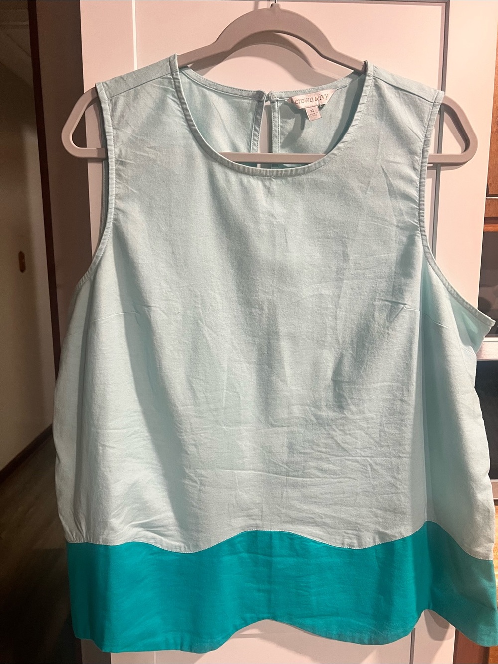 Crown & Ivy Linen Blend Sleeveless Colorblock Top – Aqua/Turquoise – XL